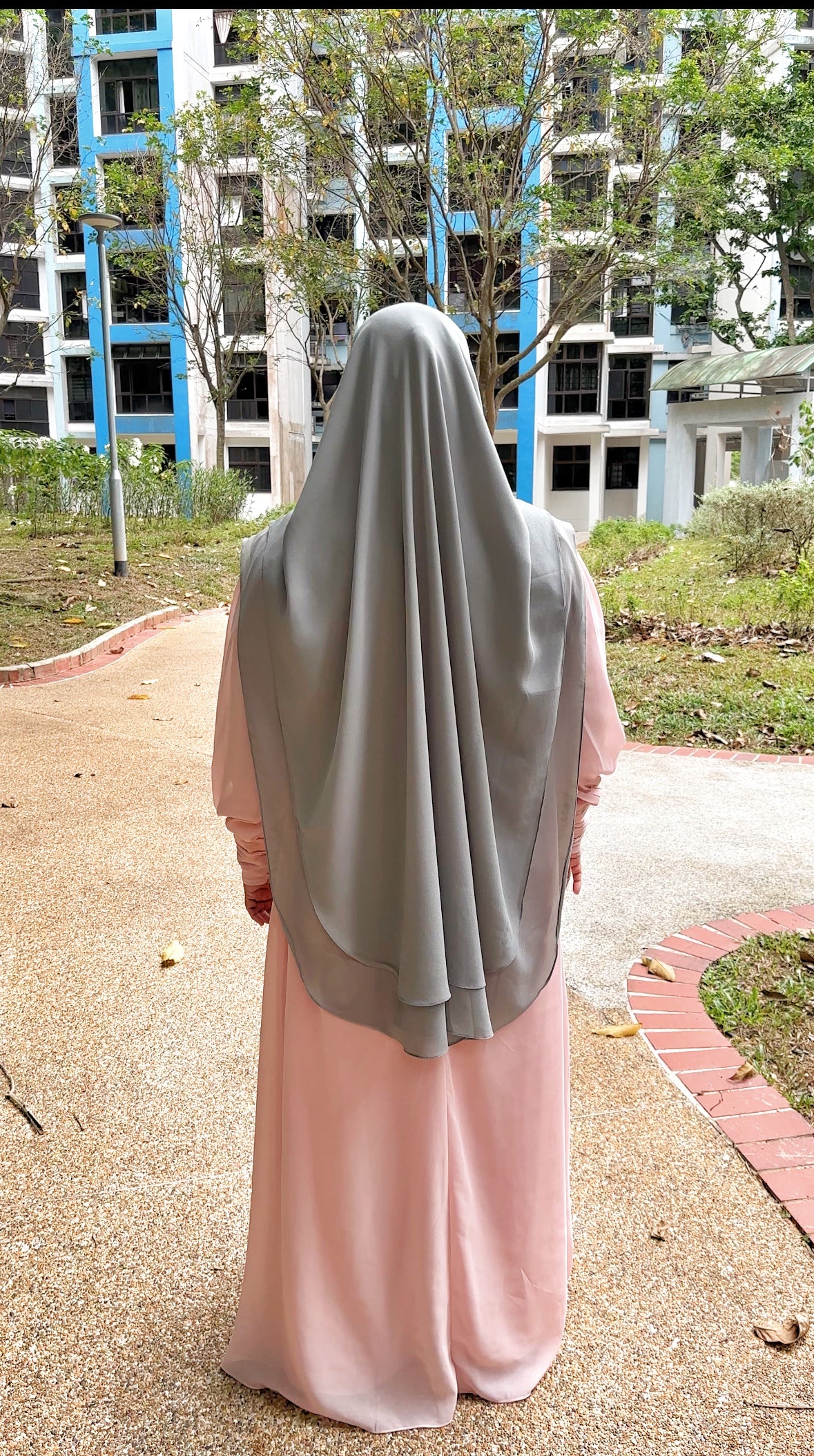 Amira two-layered khimar